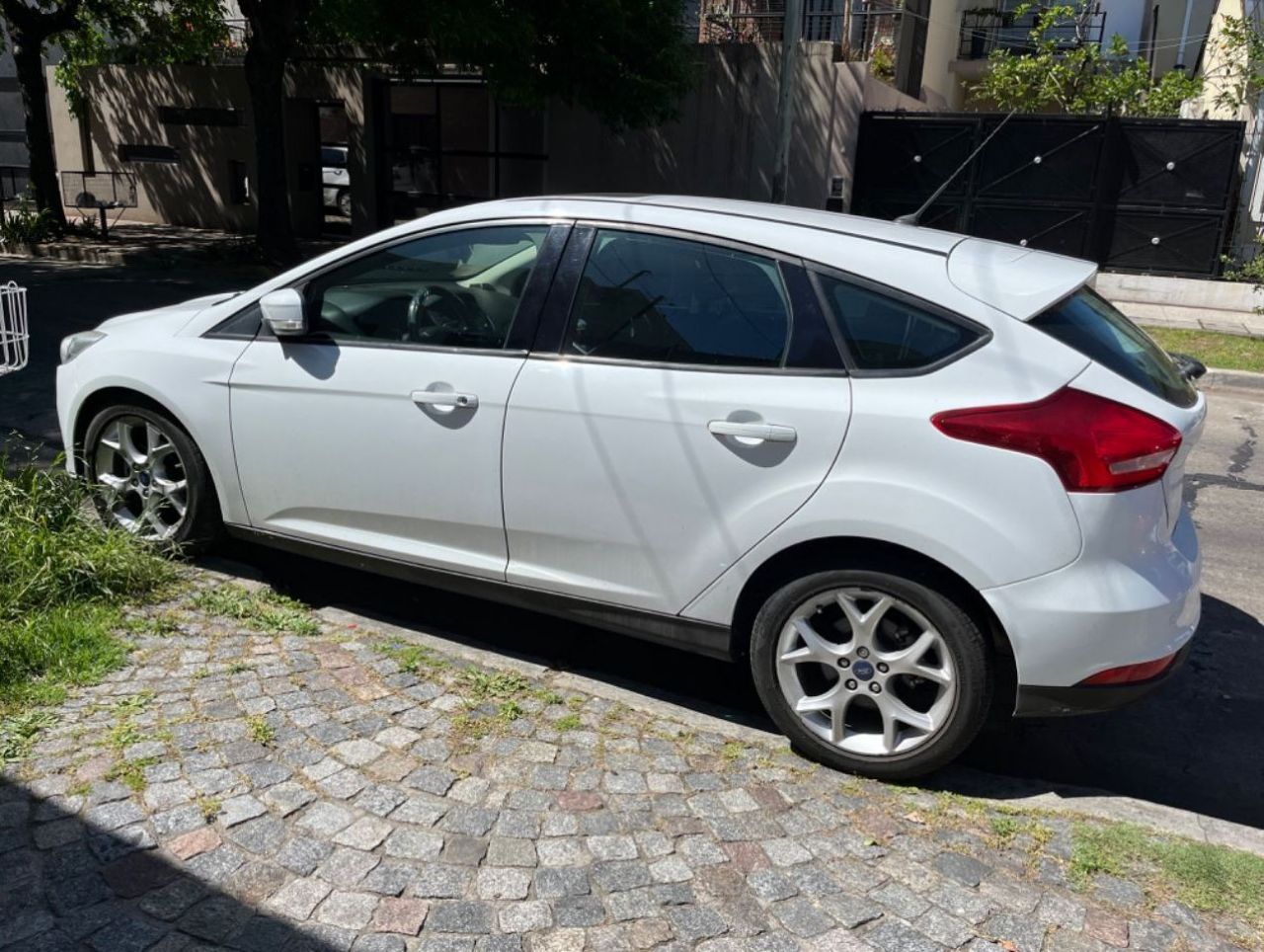 Ford Focus Usado en Buenos Aires, deRuedas