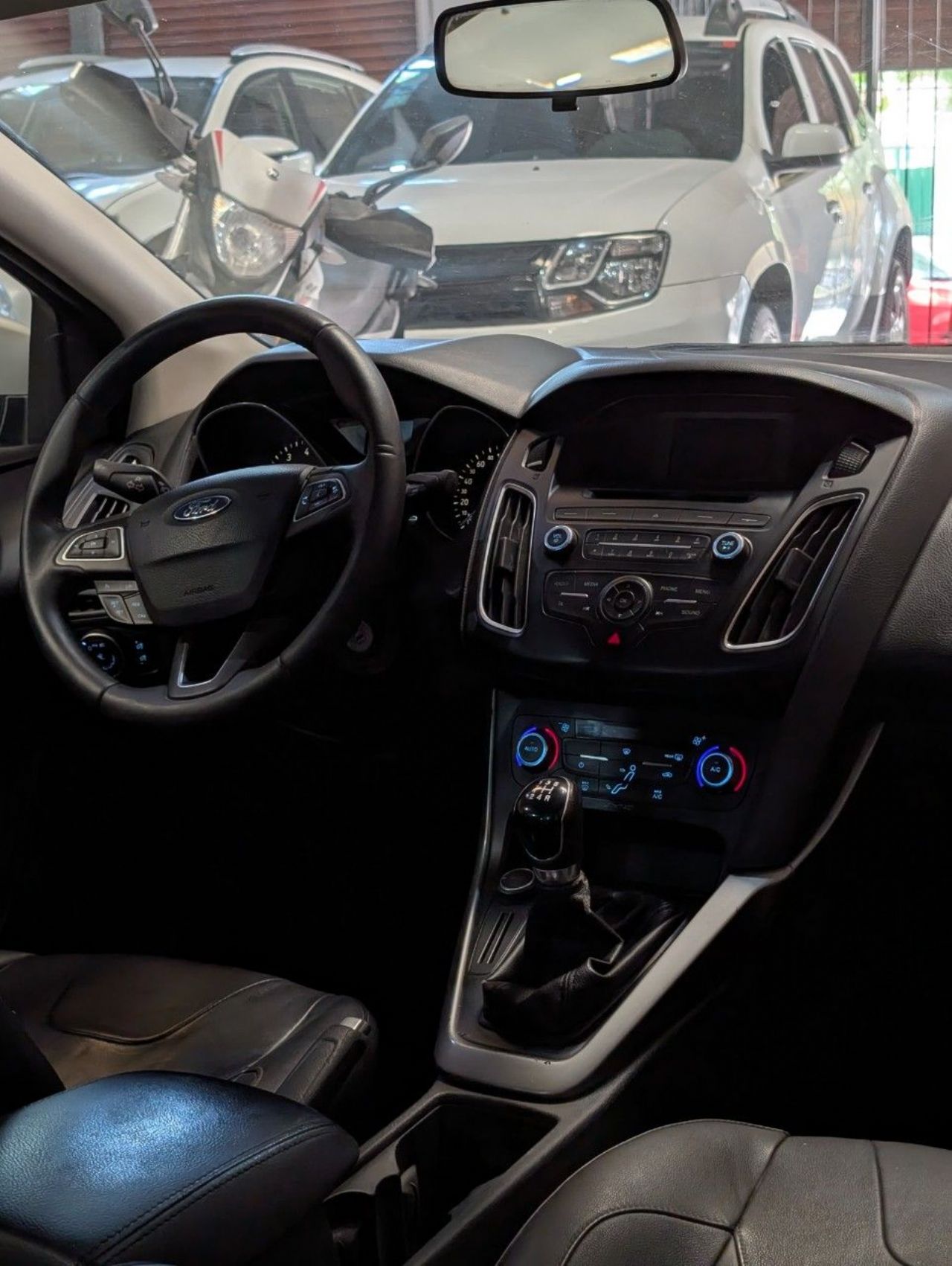 Ford Focus Usado Financiado en Mendoza, deRuedas
