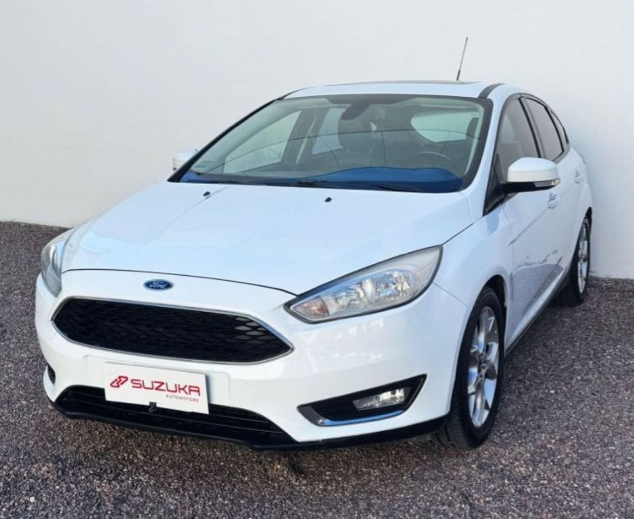 Ford Focus Usado Financiado en Mendoza, deRuedas