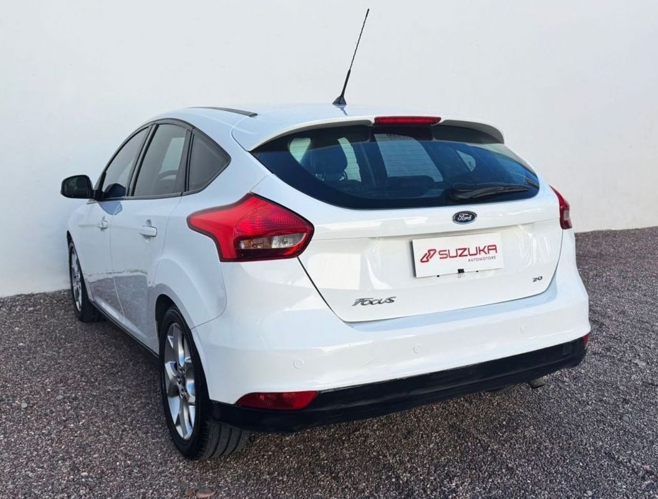 Ford Focus Usado Financiado en Mendoza, deRuedas