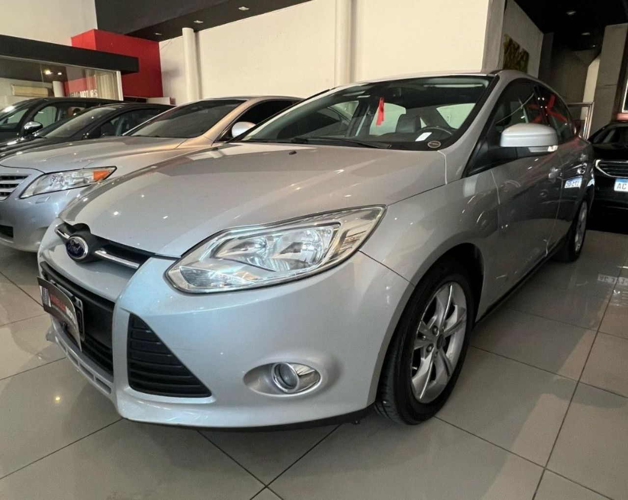 Ford Focus Usado Financiado en Mendoza, deRuedas
