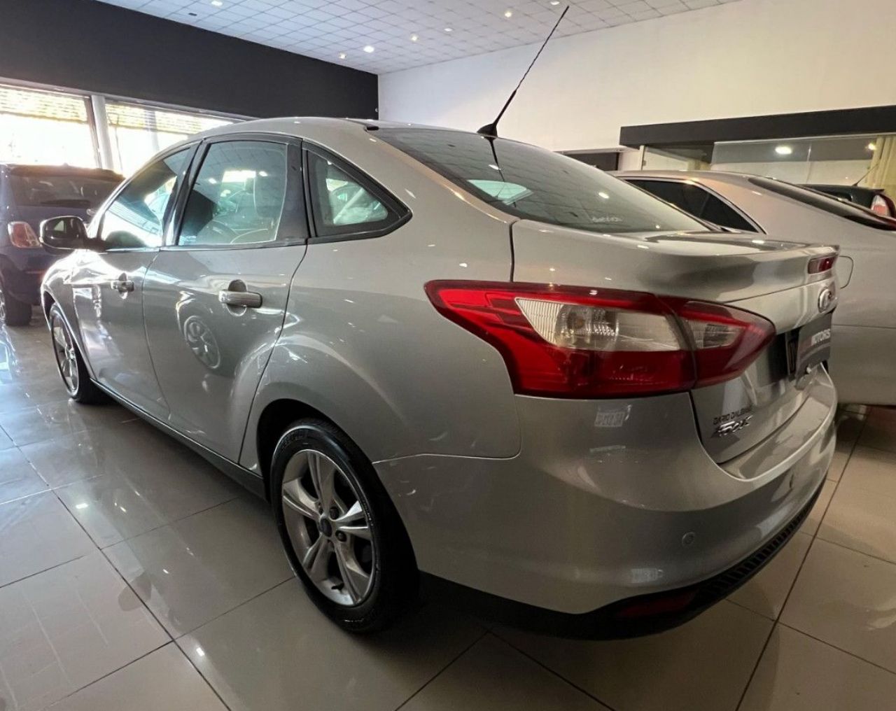 Ford Focus Usado Financiado en Mendoza, deRuedas