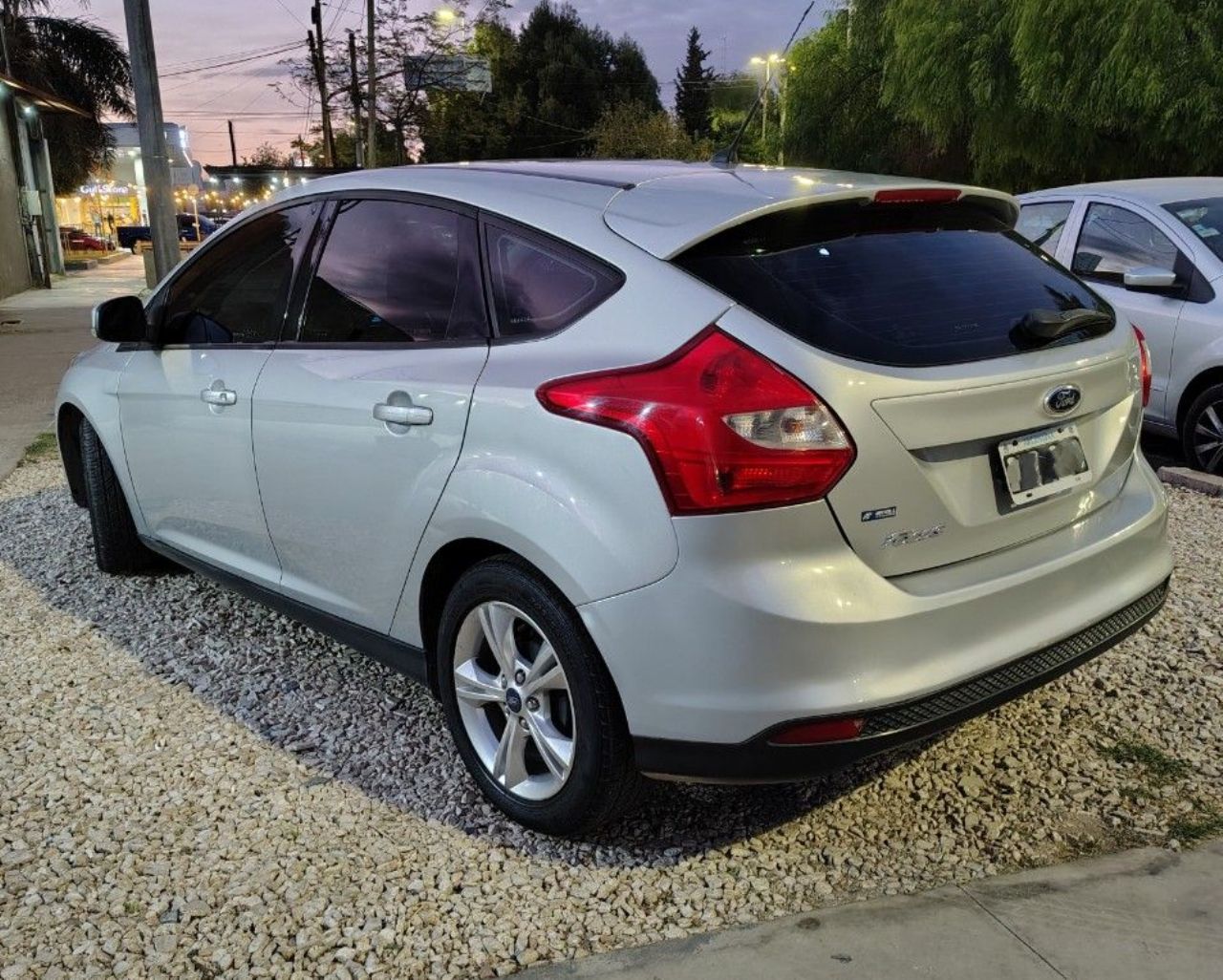 Ford Focus Usado Financiado en San Juan, deRuedas