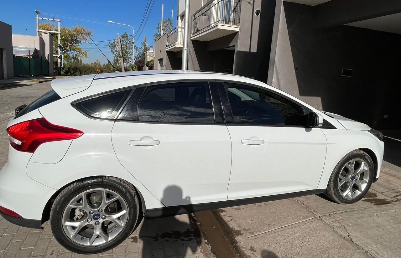 Ford Focus Usado en Mendoza, deRuedas