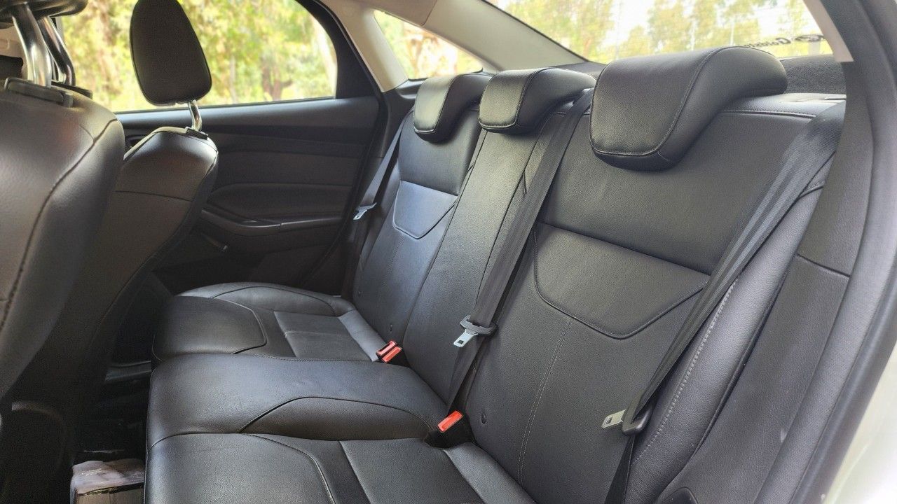 Ford Focus Usado Financiado en Mendoza, deRuedas