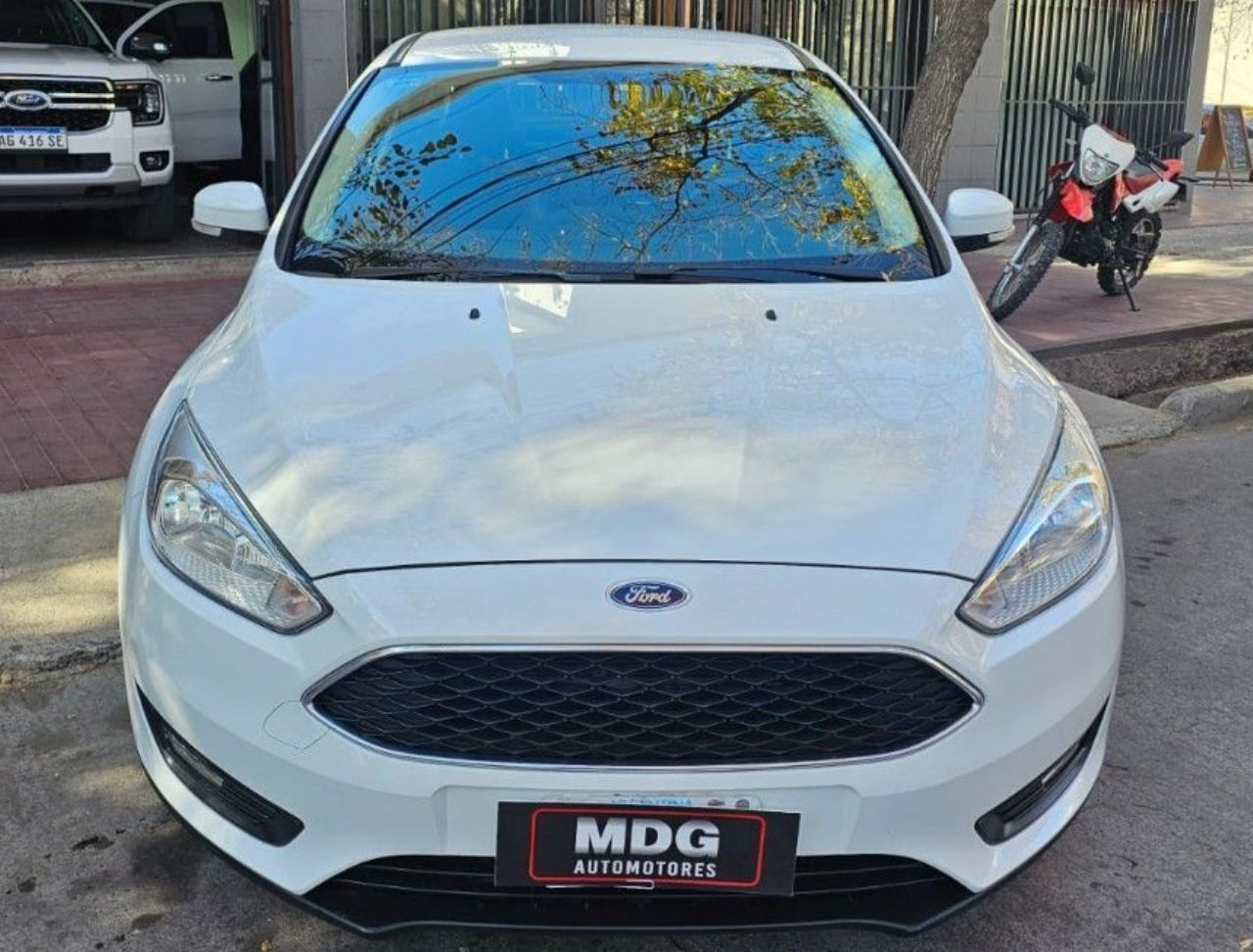 Ford Focus Usado Financiado en Mendoza, deRuedas