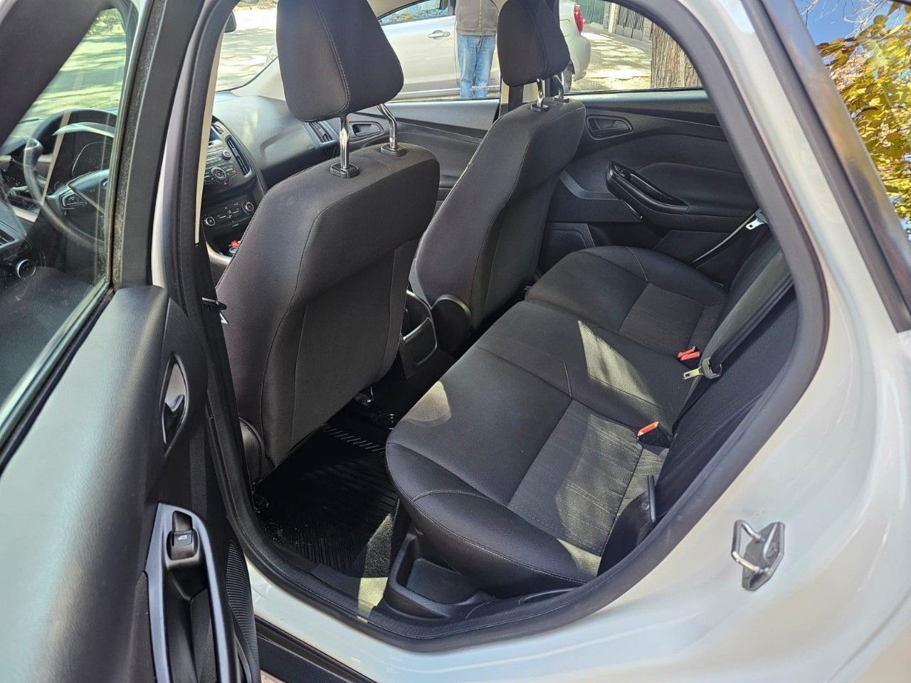 Ford Focus Usado Financiado en Mendoza, deRuedas