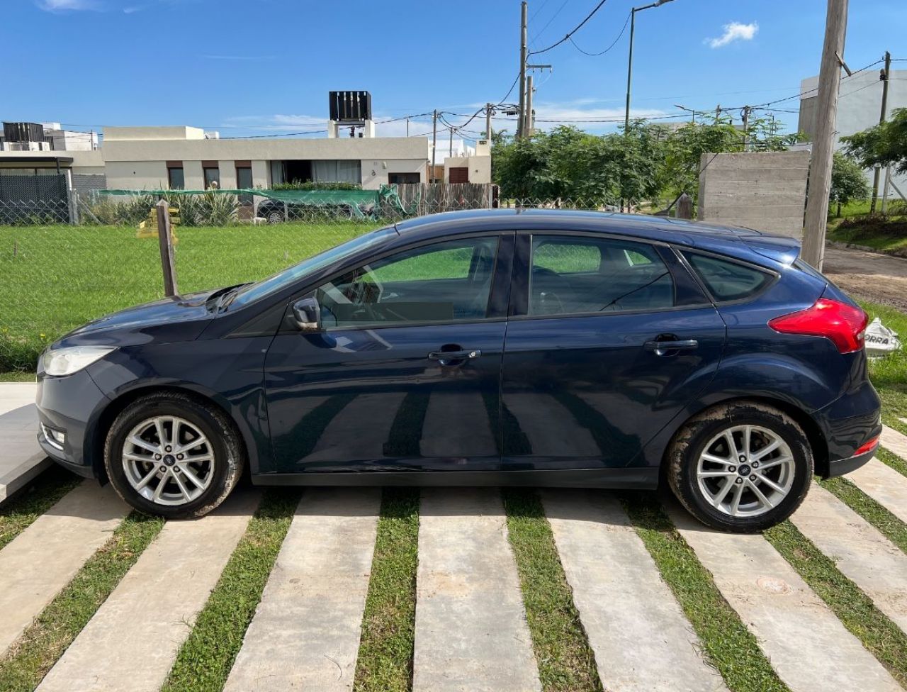 Ford Focus Usado en Buenos Aires, deRuedas