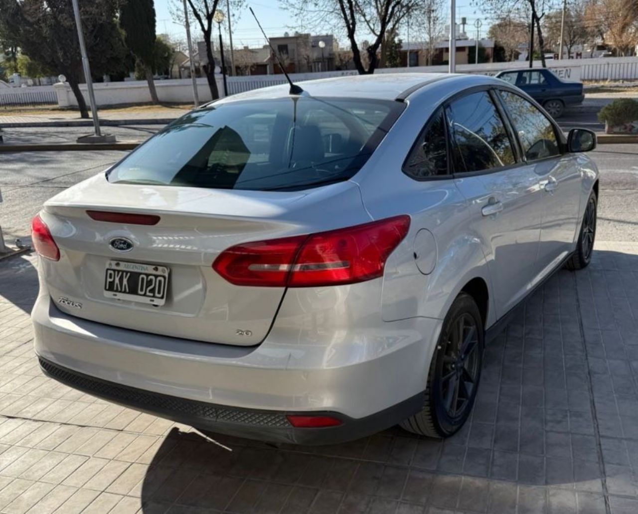 Ford Focus Usado Financiado en Mendoza, deRuedas