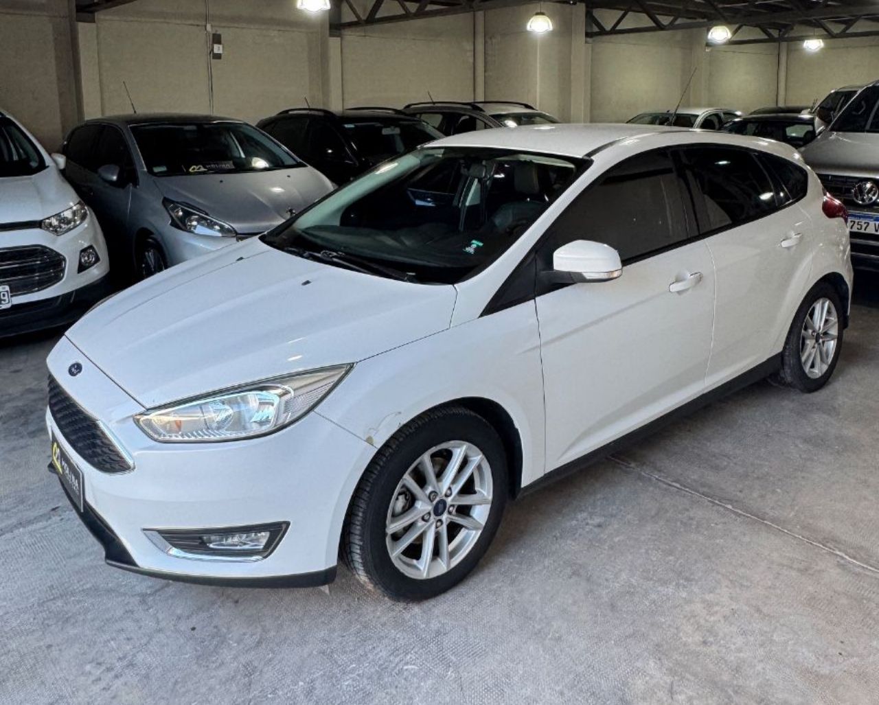 Ford Focus Usado Financiado en Mendoza, deRuedas