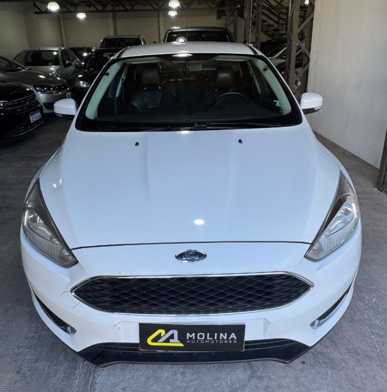 Ford Focus Usado Financiado en Mendoza, deRuedas