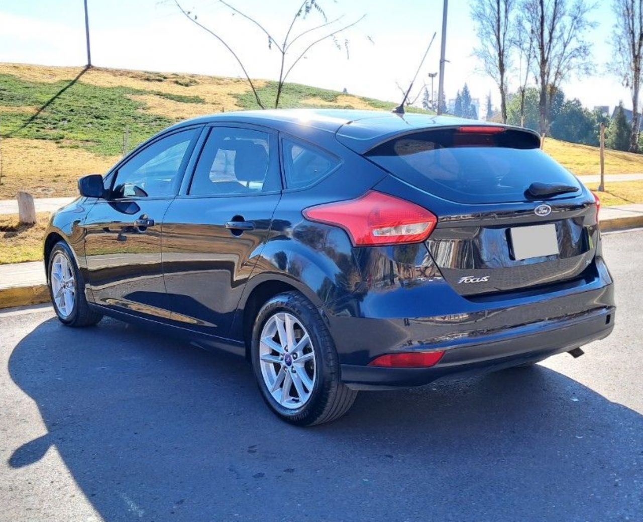 Ford Focus Usado Financiado en Mendoza, deRuedas