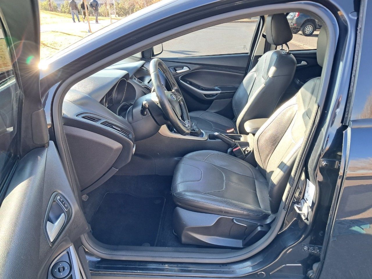Ford Focus Usado Financiado en Mendoza, deRuedas