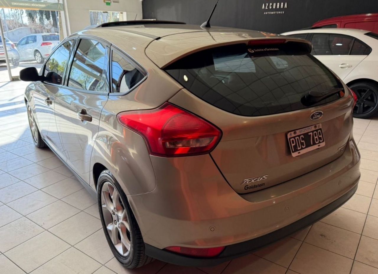 Ford Focus Usado Financiado en Mendoza, deRuedas