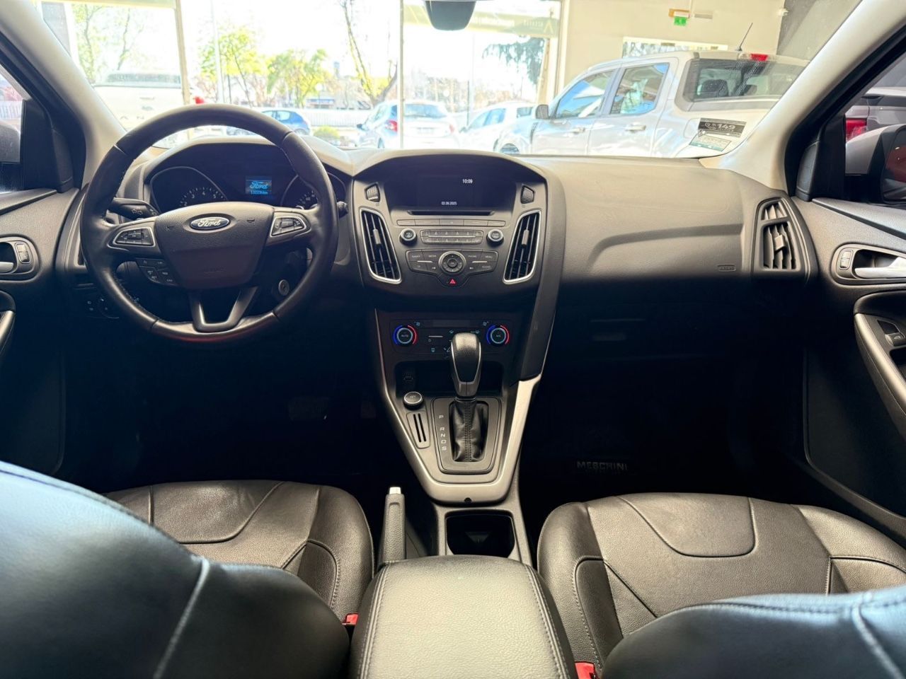 Ford Focus Usado Financiado en Mendoza, deRuedas