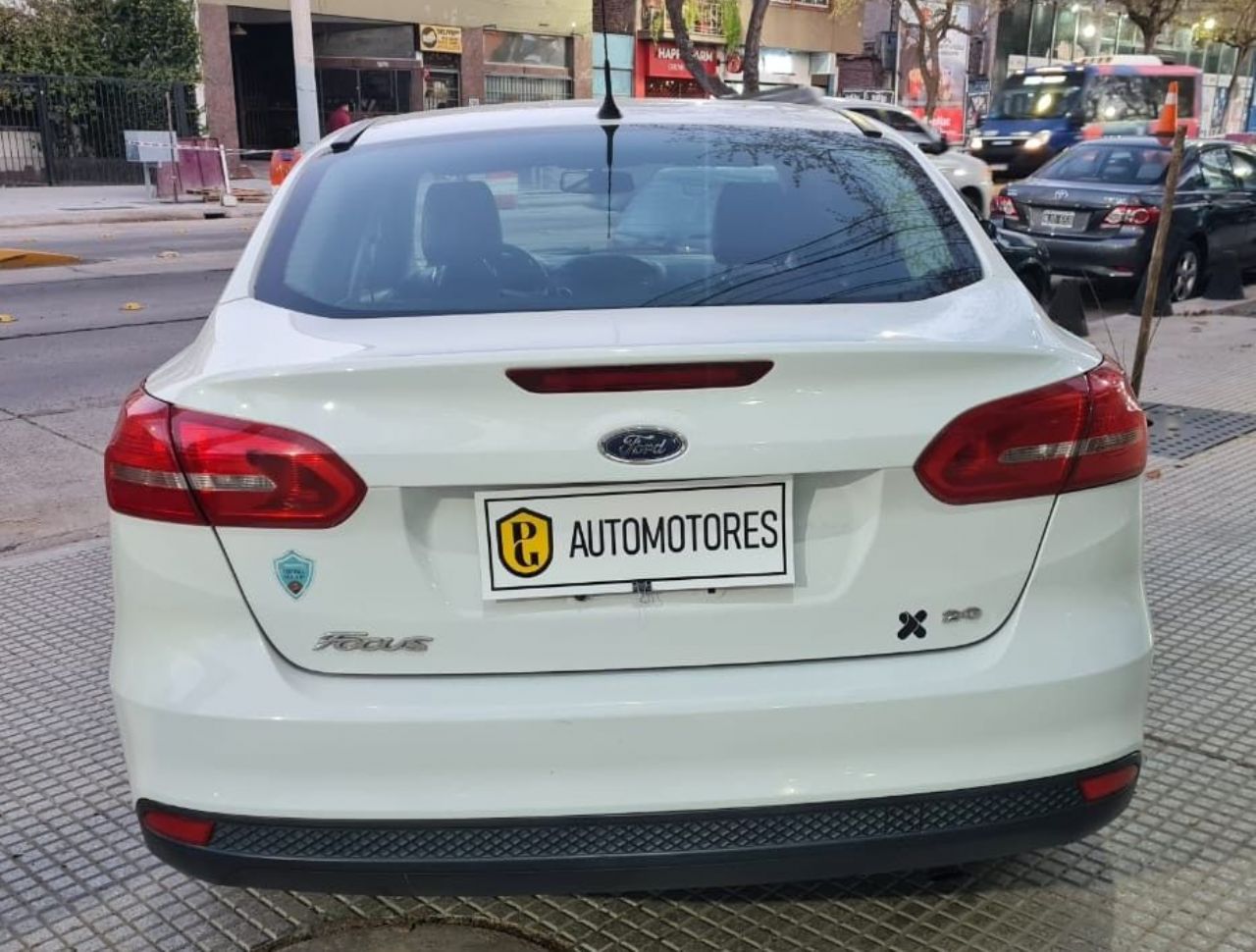 Ford Focus Usado en Mendoza, deRuedas