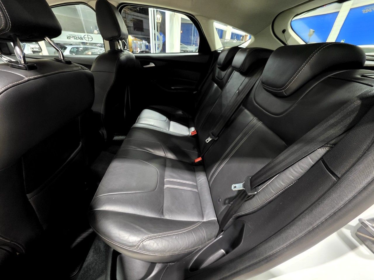Ford Focus Usado Financiado en Mendoza, deRuedas