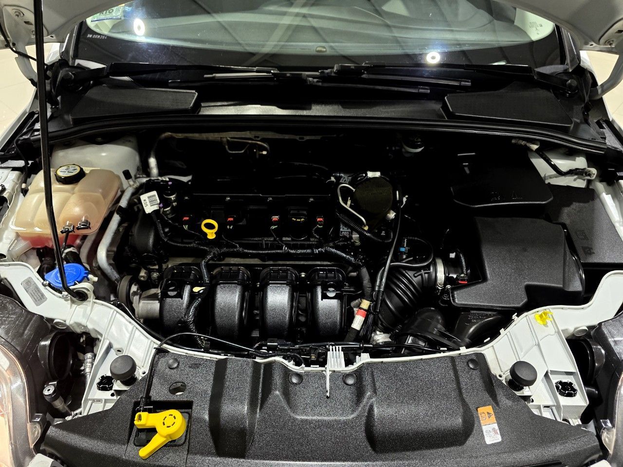 Ford Focus Usado Financiado en Mendoza, deRuedas