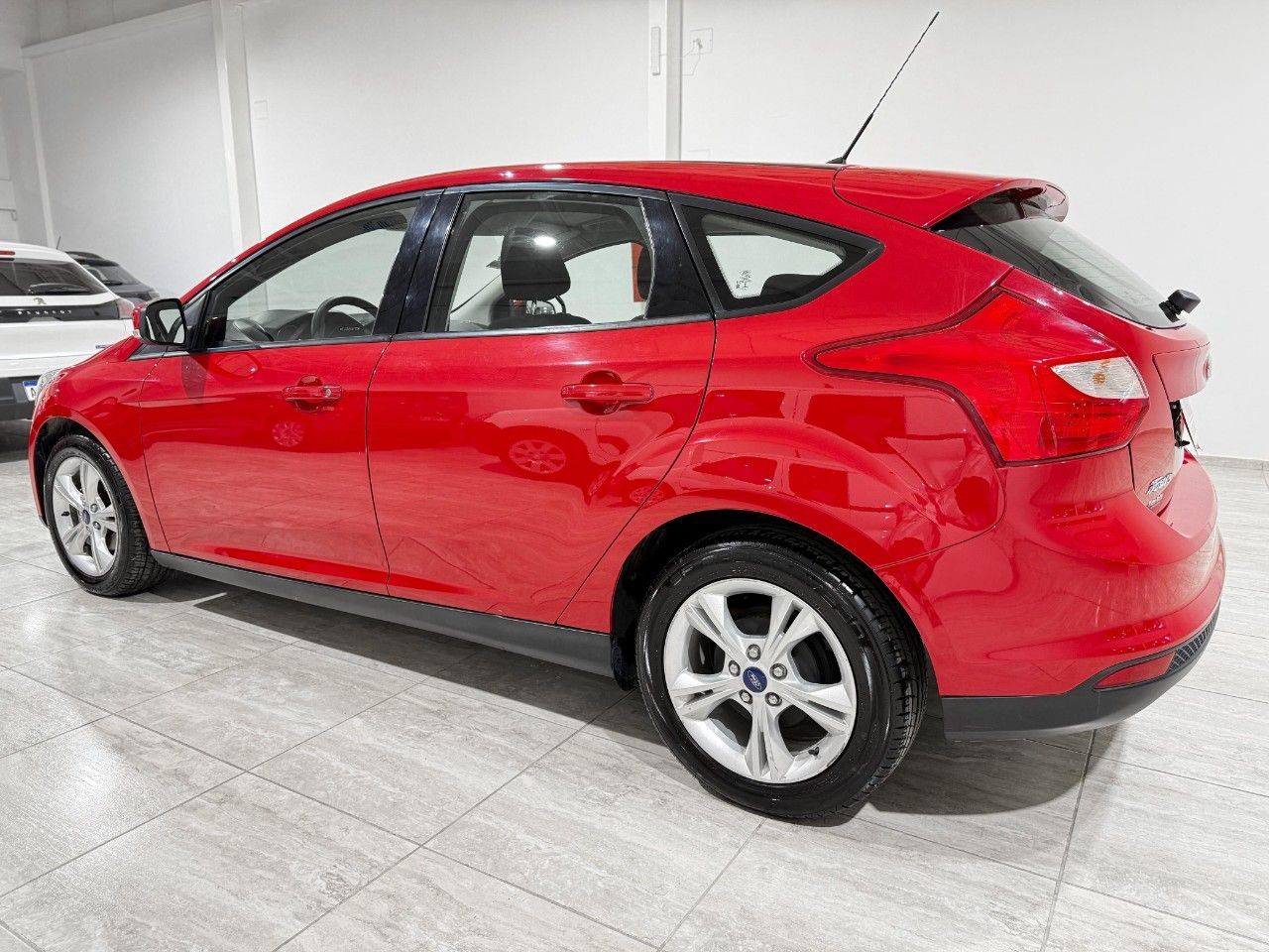 Ford Focus Usado Financiado en San Juan, deRuedas