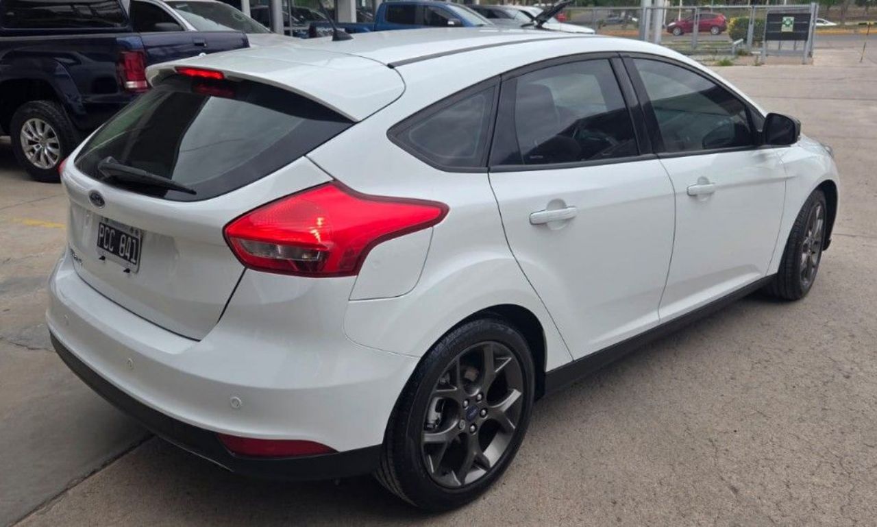 Ford Focus Usado en Mendoza, deRuedas
