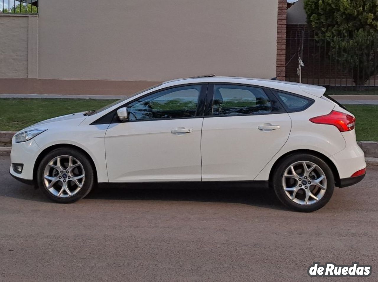 Ford Focus Usado en Mendoza, deRuedas