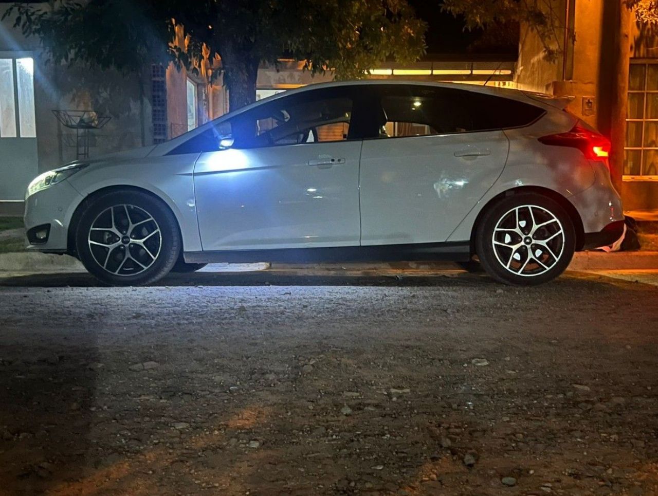 Ford Focus Usado en Santa Fe, deRuedas