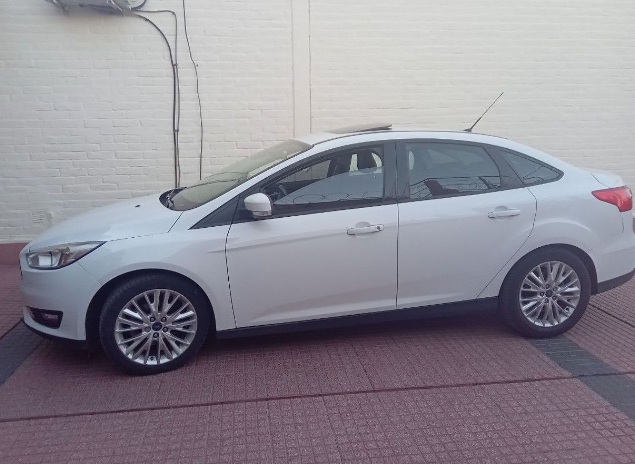 Ford Focus Usado en Mendoza, deRuedas