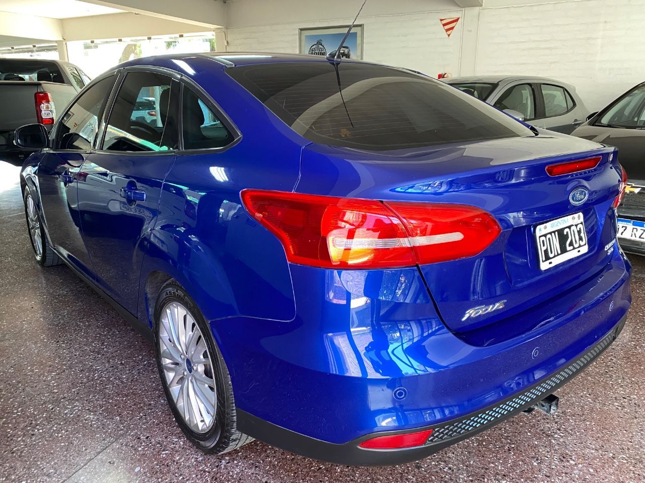 Ford Focus Usado Financiado en Mendoza, deRuedas