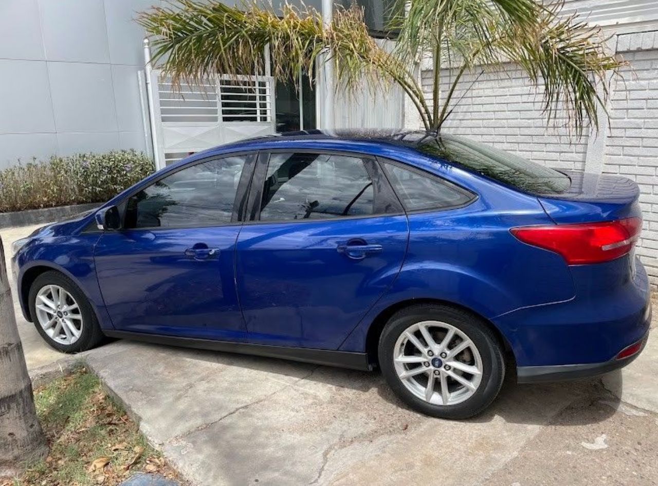 Ford Focus Usado en San Juan, deRuedas
