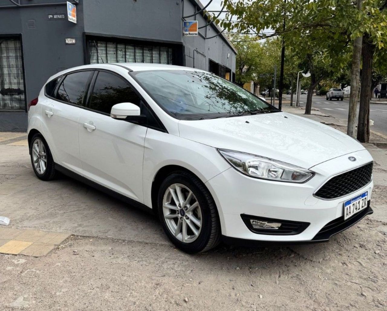 Ford Focus Usado Financiado en Mendoza, deRuedas