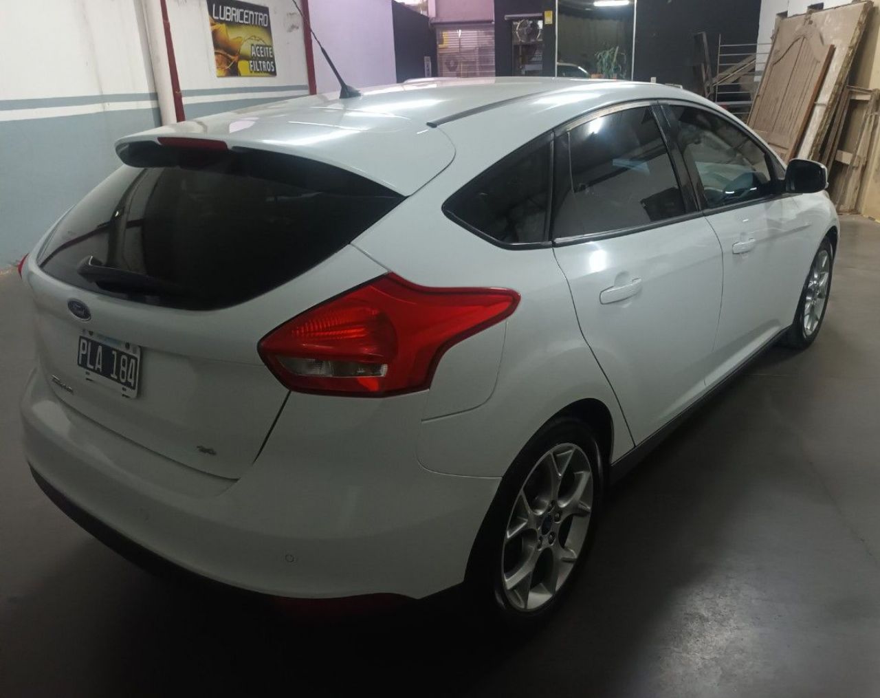 Ford Focus Usado Financiado en Mendoza, deRuedas