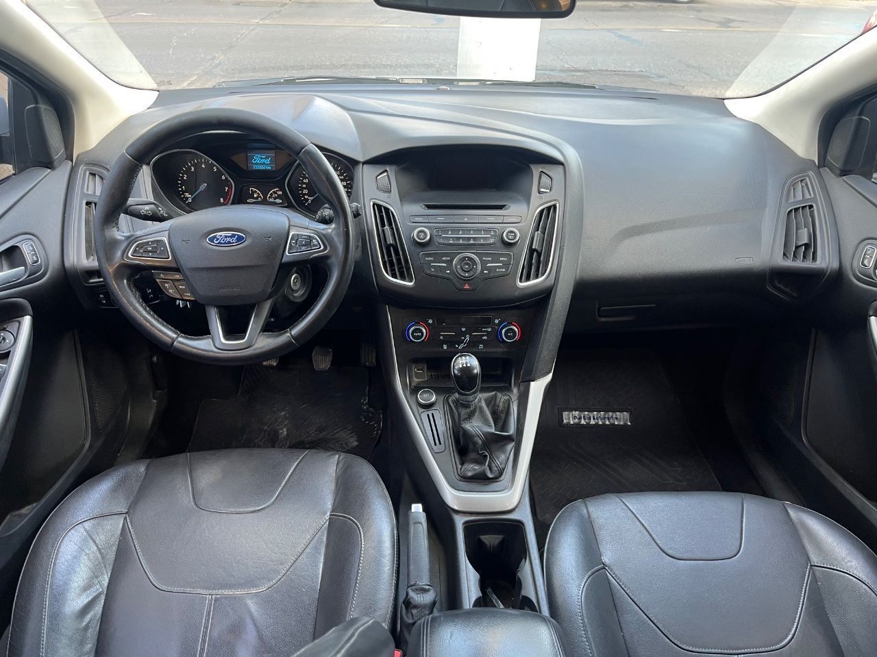 Ford Focus Usado Financiado en Mendoza, deRuedas