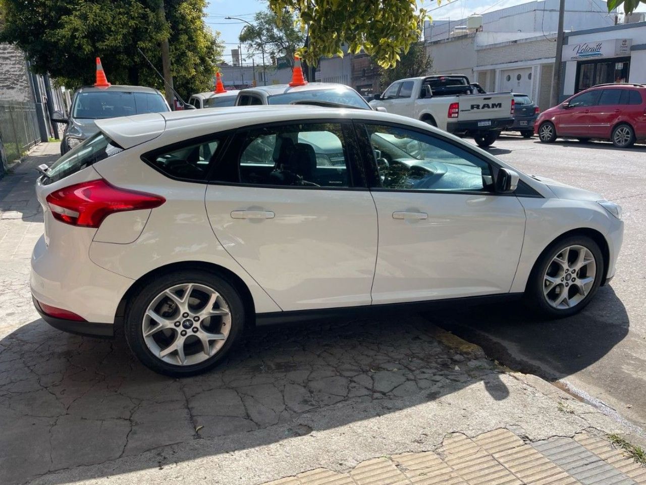 Ford Focus Usado Financiado en Córdoba, deRuedas