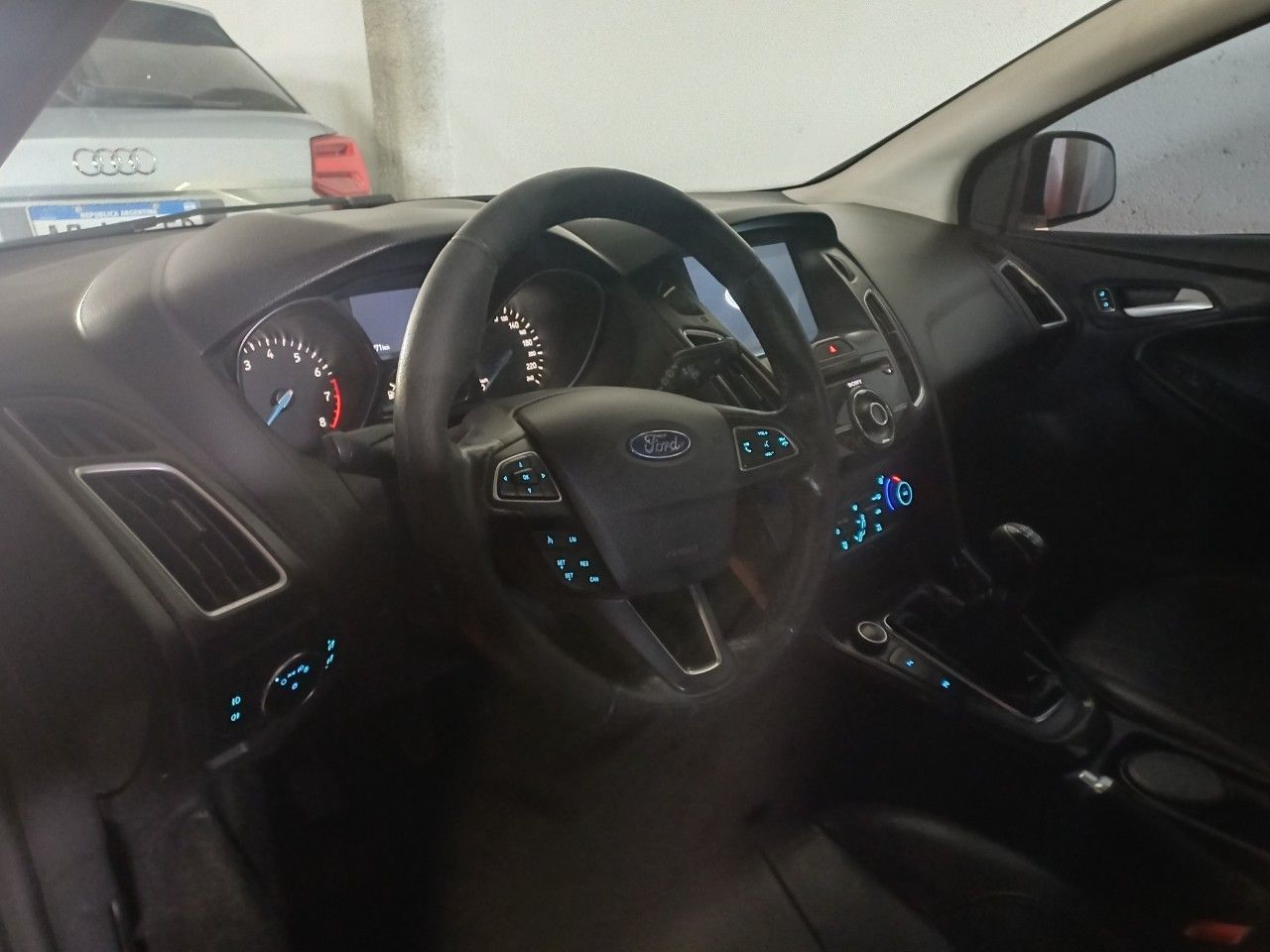 Ford Focus Usado Financiado en Mendoza, deRuedas