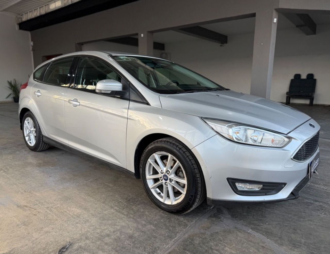 Ford Focus Usado Financiado en Mendoza, deRuedas