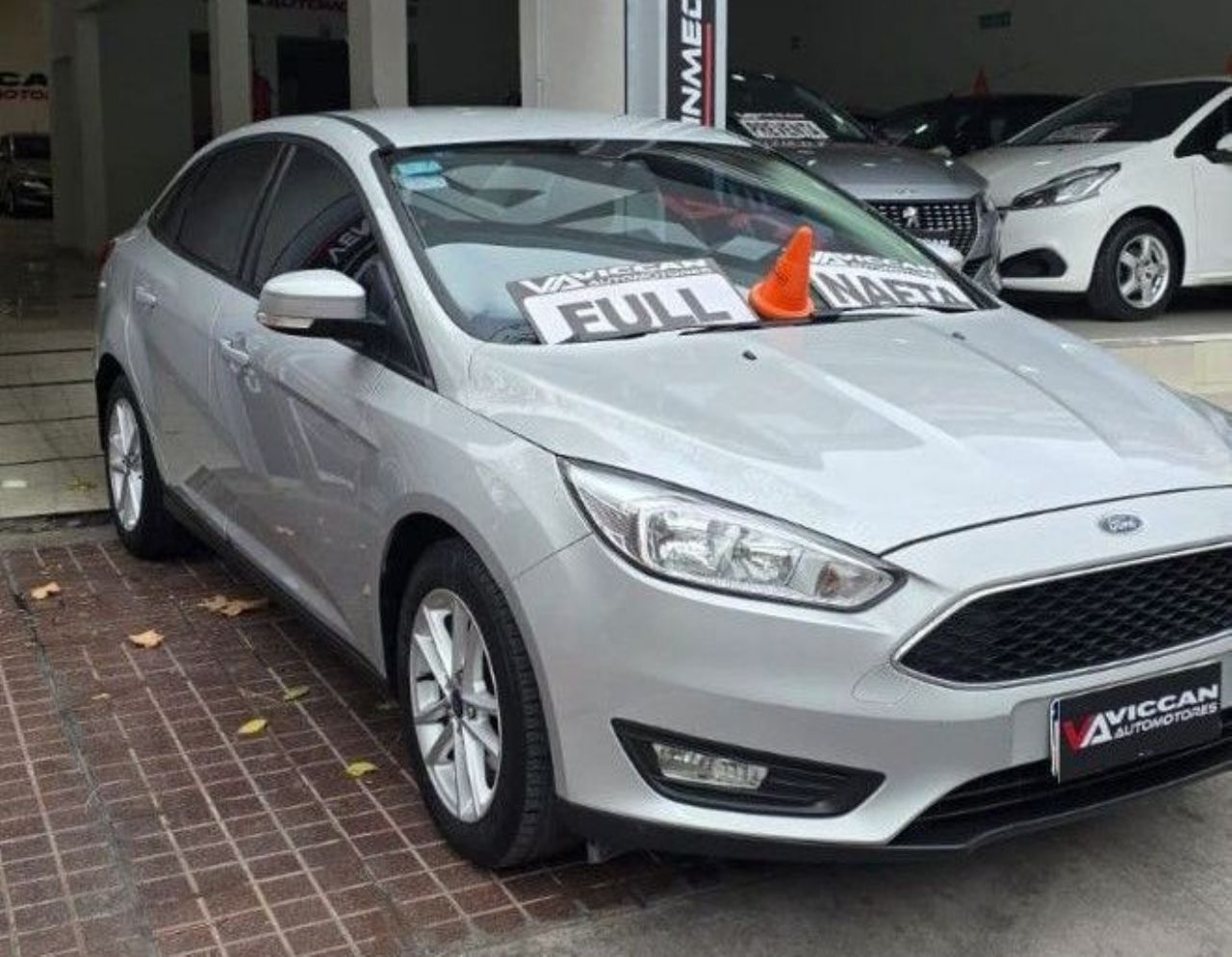 Ford Focus Usado Financiado en Mendoza, deRuedas