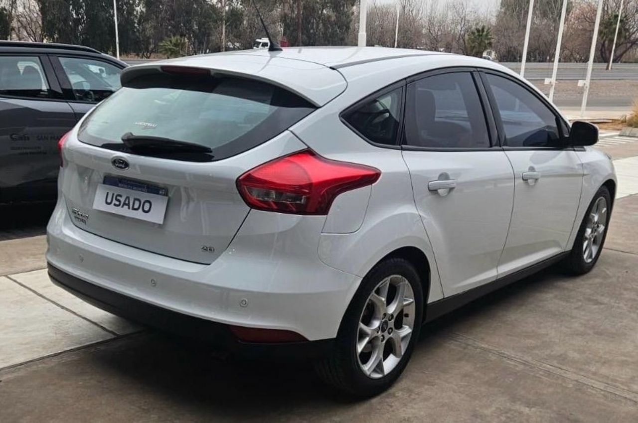 Ford Focus Usado en Mendoza, deRuedas