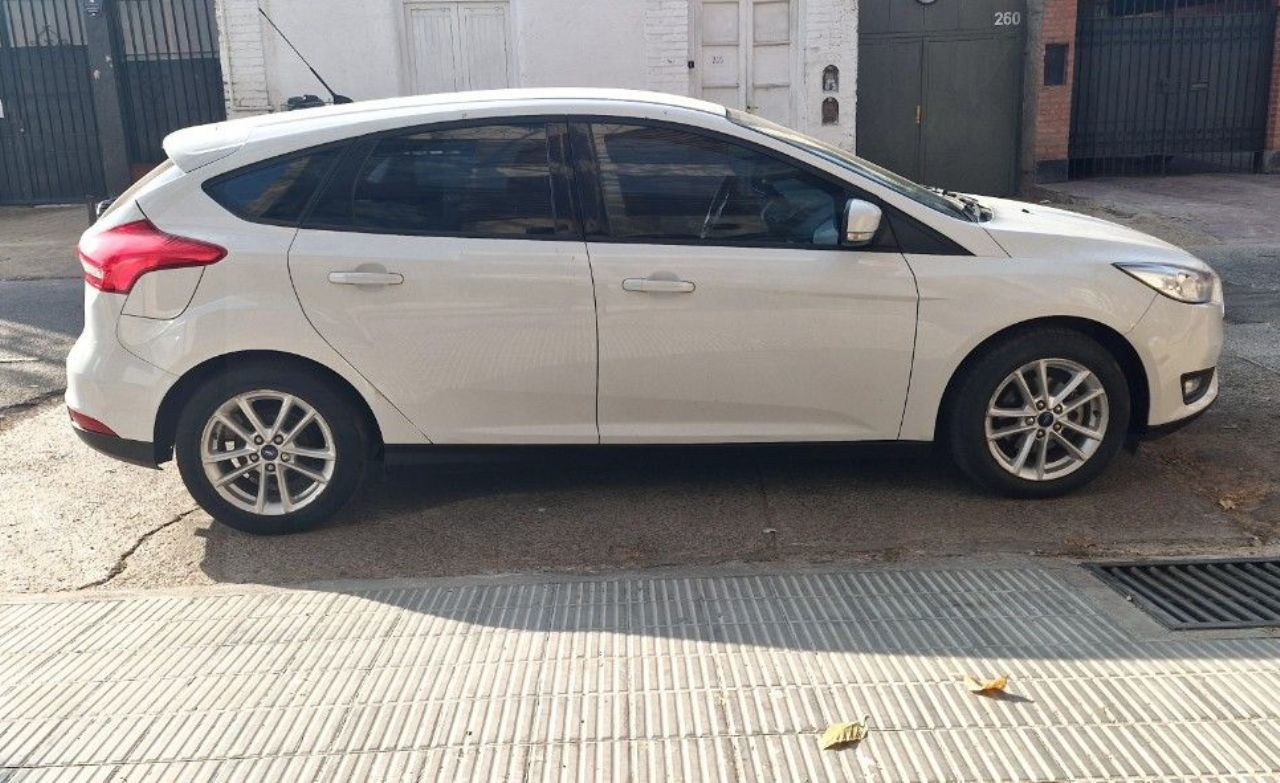 Ford Focus Usado en Mendoza, deRuedas