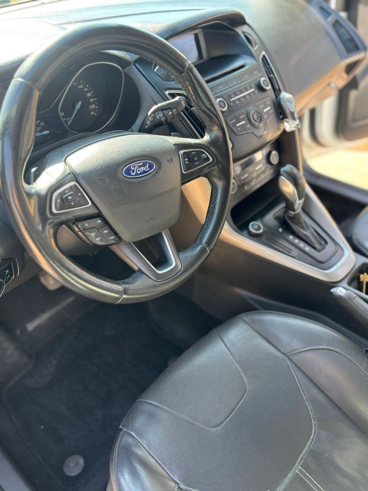 Ford Focus Usado Financiado en Mendoza, deRuedas