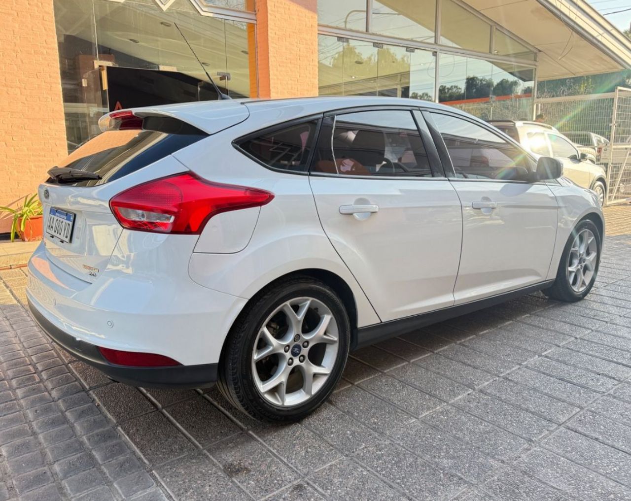 Ford Focus Usado Financiado en Mendoza, deRuedas