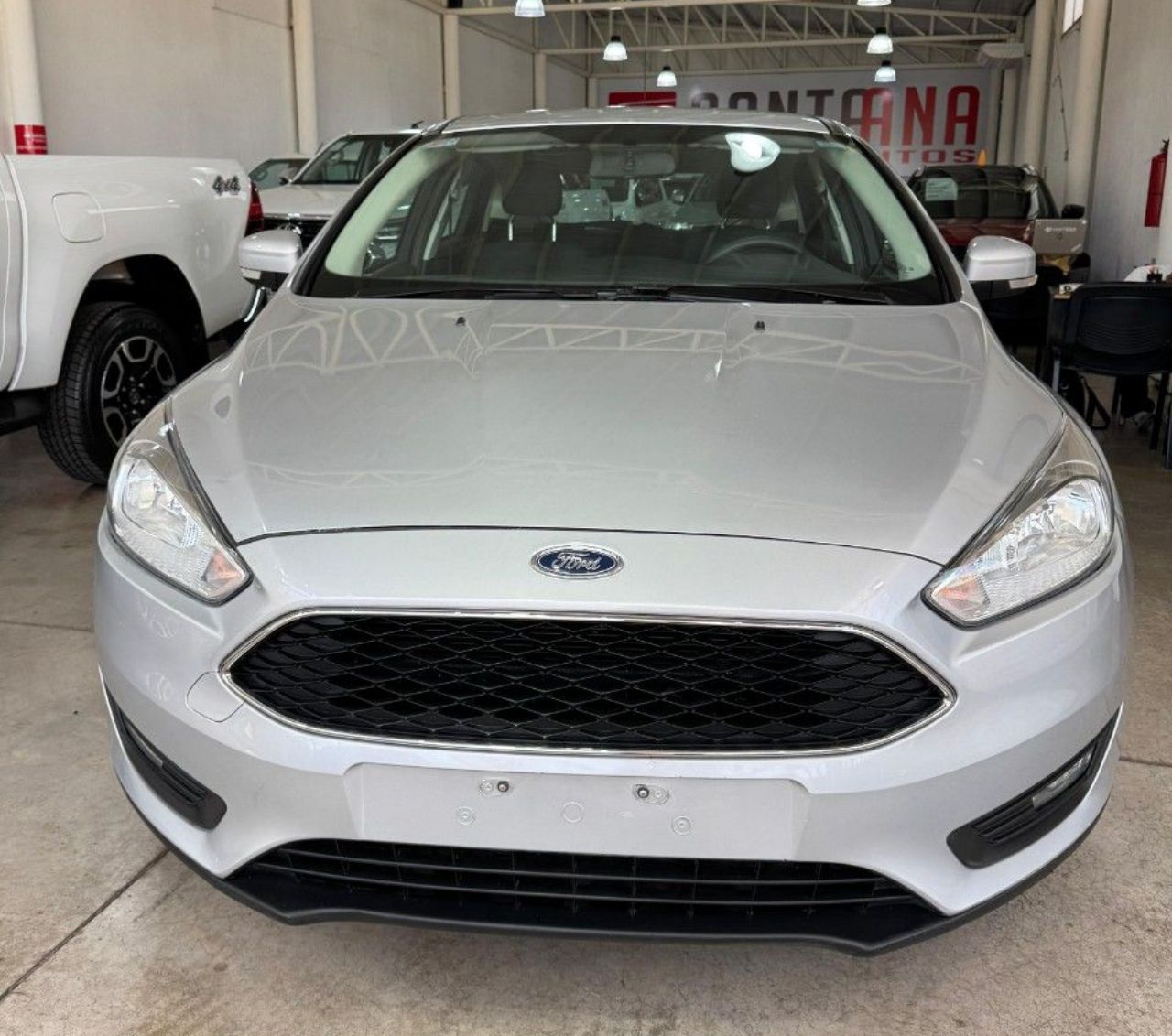 Ford Focus Usado Financiado en Mendoza, deRuedas
