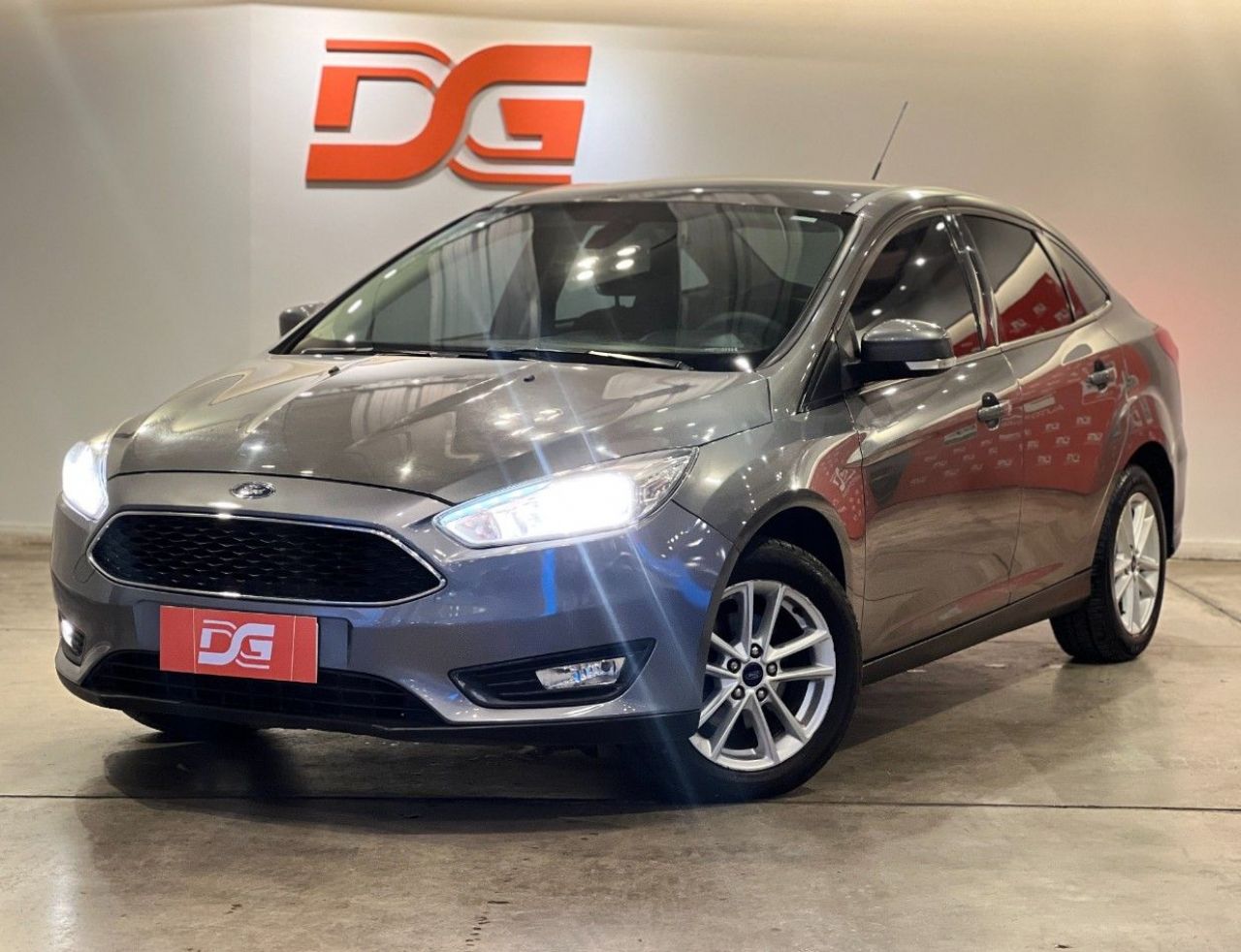 Ford Focus Usado Financiado en Córdoba, deRuedas