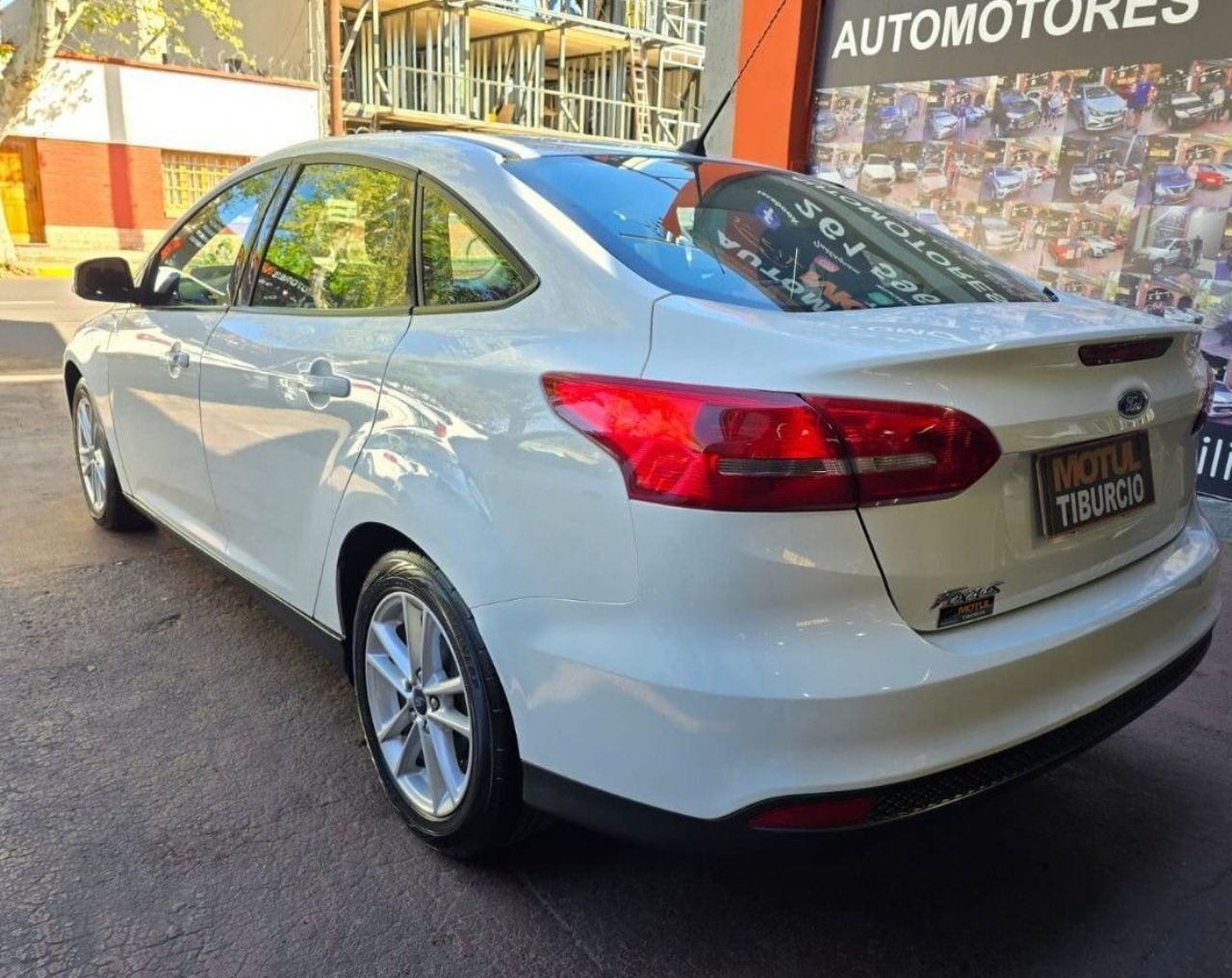 Ford Focus Usado Financiado en Mendoza, deRuedas