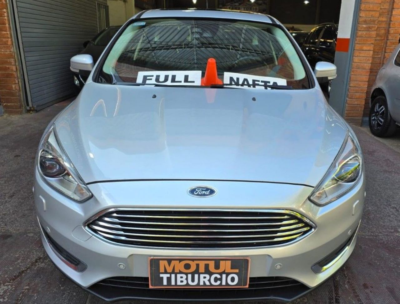 Ford Focus Usado Financiado en Mendoza, deRuedas