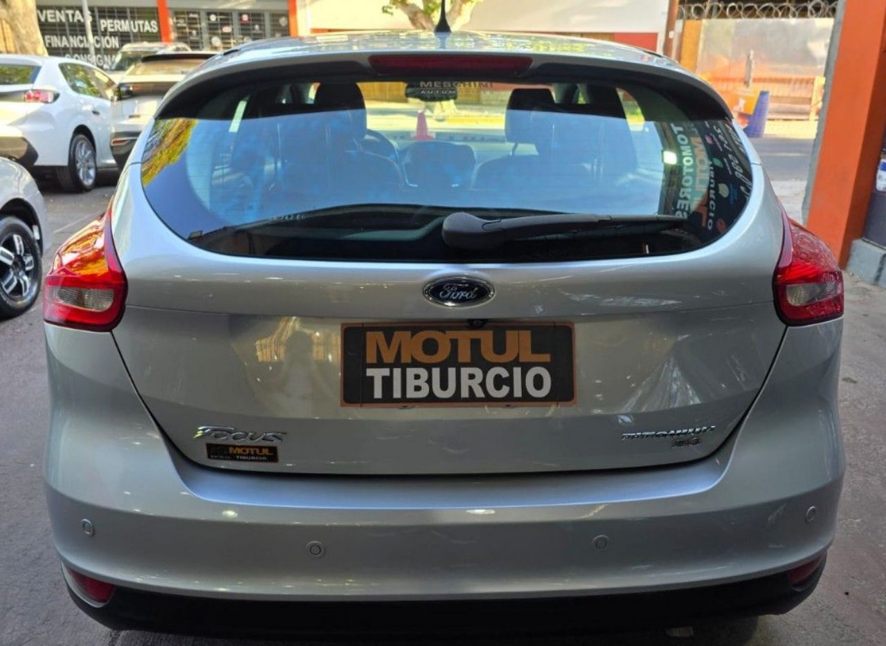 Ford Focus Usado Financiado en Mendoza, deRuedas