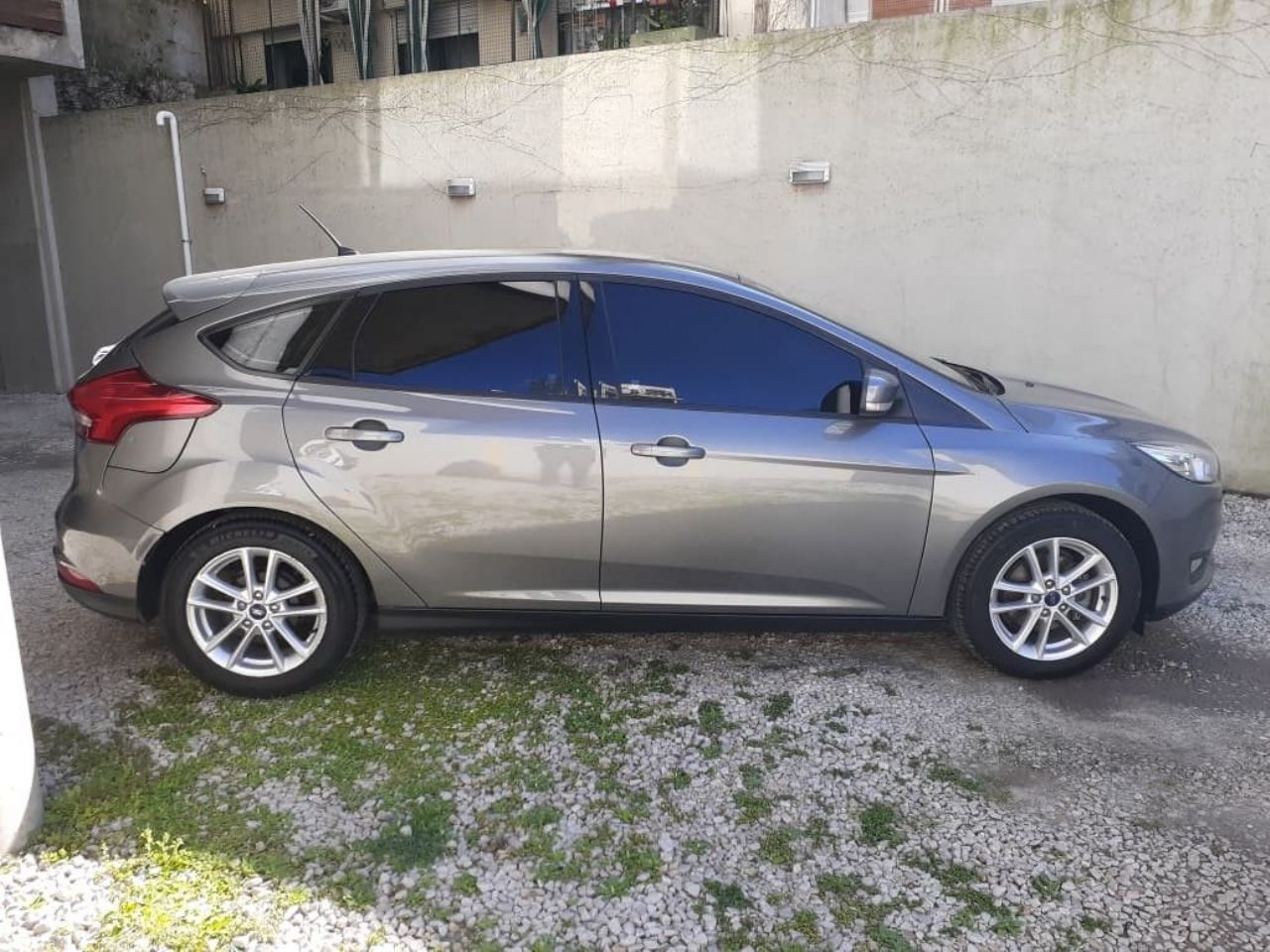 Ford Focus Usado Financiado en Buenos Aires, deRuedas