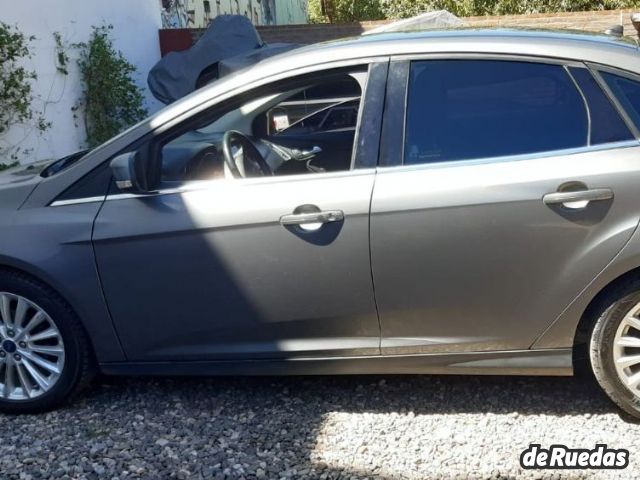 Ford Focus Usado en Neuquén, deRuedas