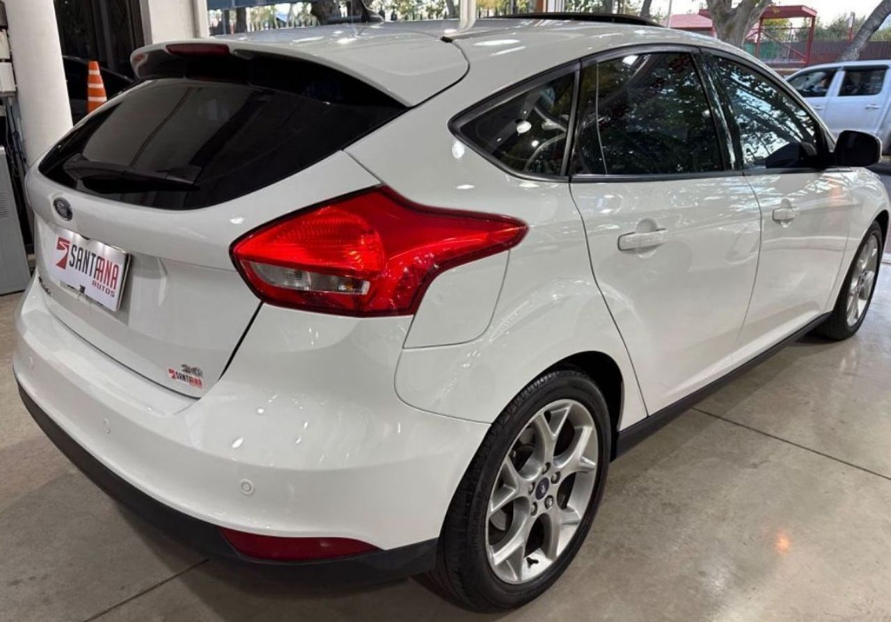 Ford Focus Usado en Mendoza, deRuedas