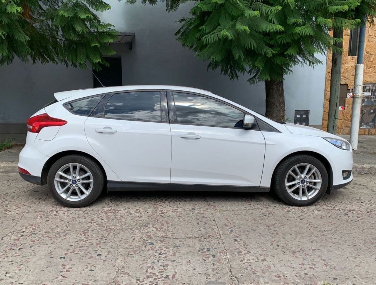 Ford Focus Usado en Buenos Aires, deRuedas