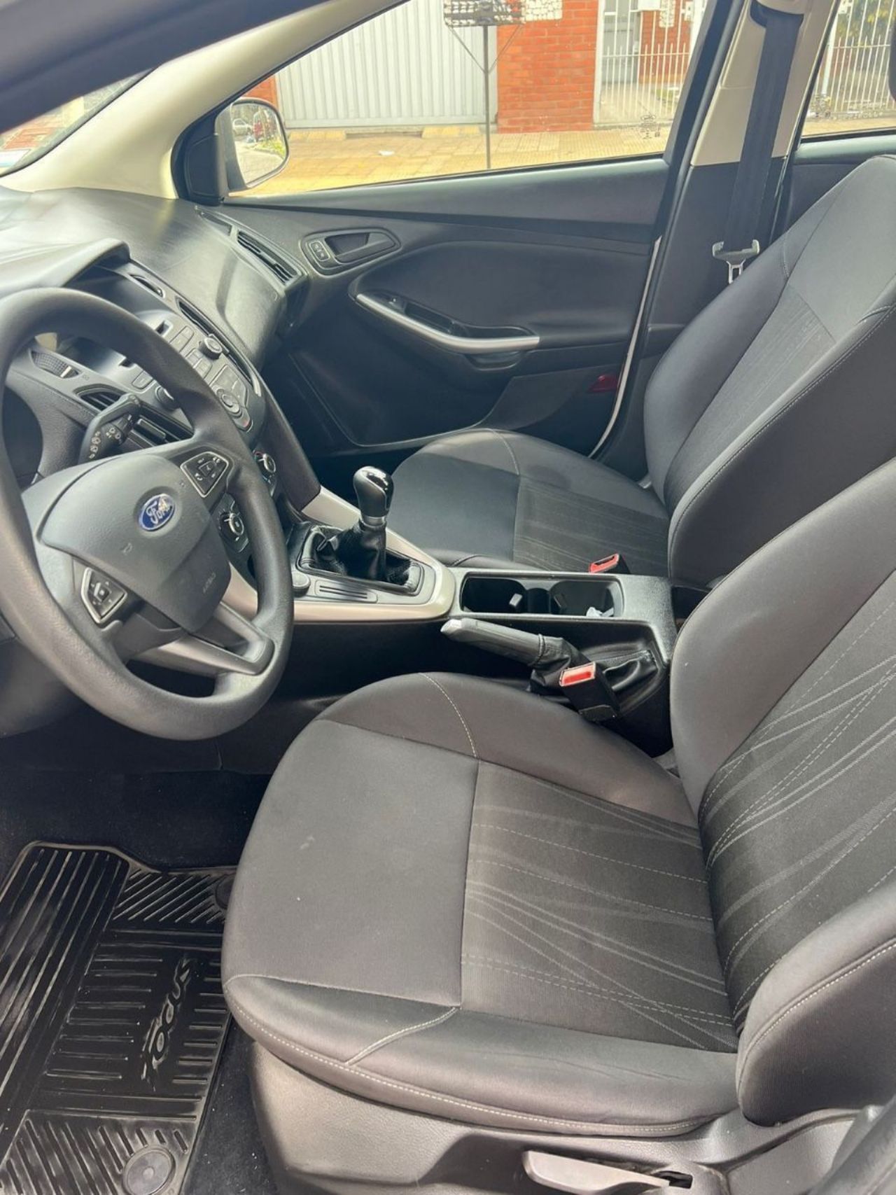 Ford Focus Usado en Buenos Aires, deRuedas